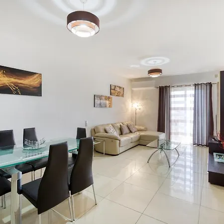 Comfortable 2br Apt With Large Sofa & Living By 360 Estates Apartment Sliema