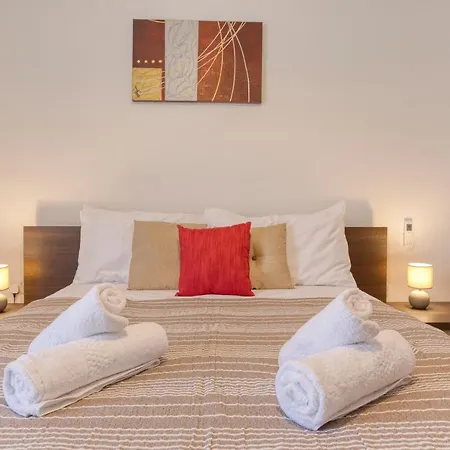 Apartment Comfortable 2br Apt With Large Sofa & Living By 360 Estates