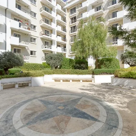 Apartment Comfortable 2br Apt With Large Sofa & Living By 360 Estates *